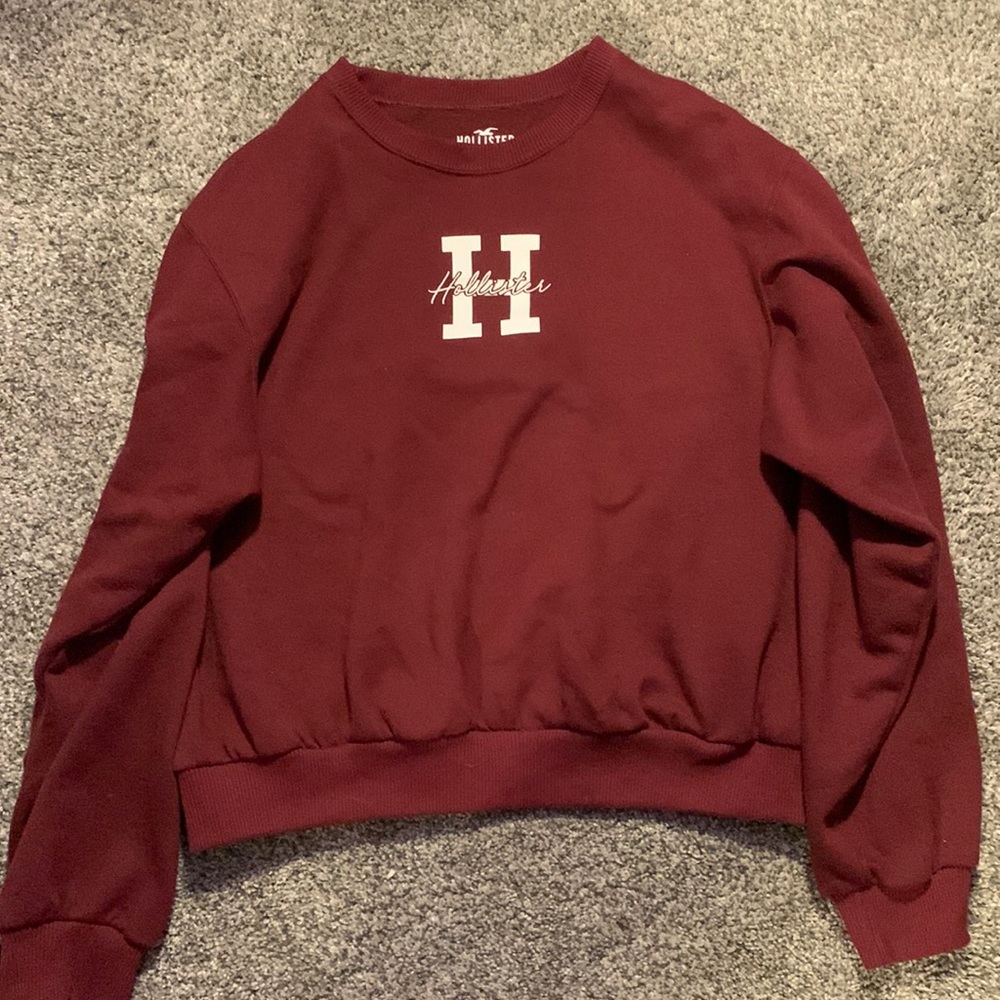 Maroon Hollister Sweatshirt